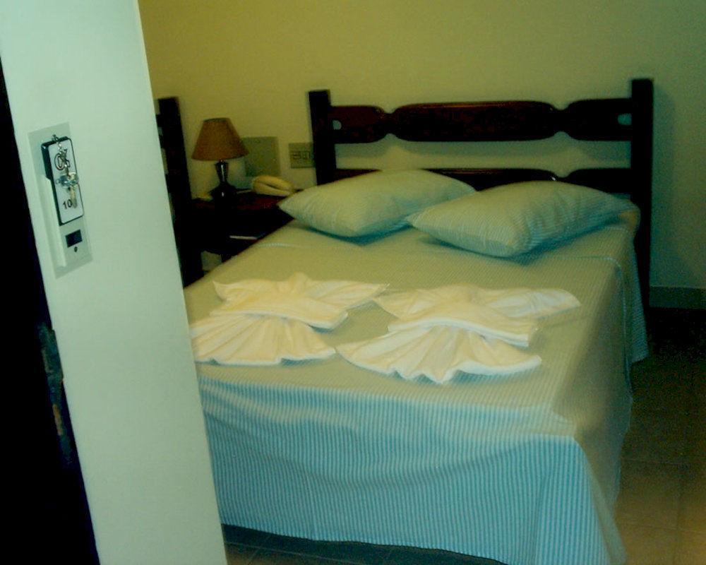 Hotel Families Uberlândia Екстериор снимка