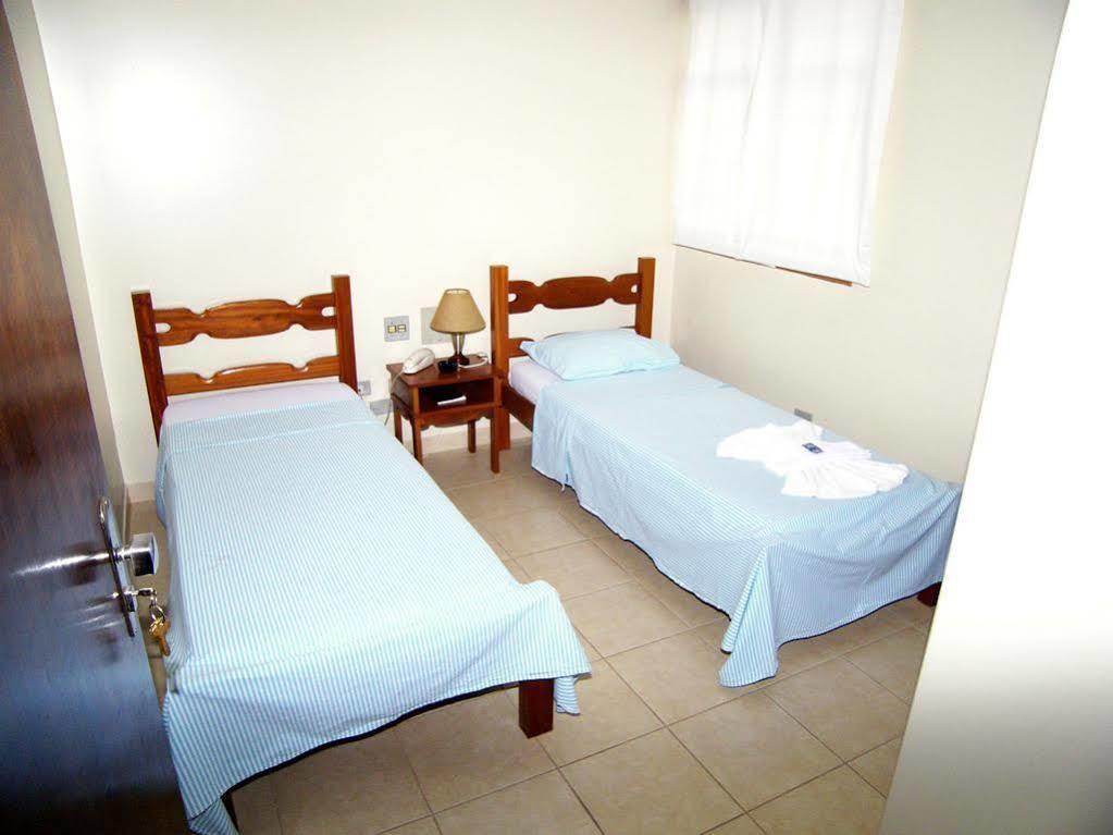 Hotel Families Uberlândia Екстериор снимка