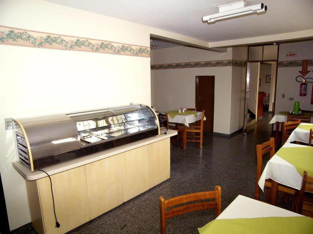 Hotel Families Uberlândia Екстериор снимка